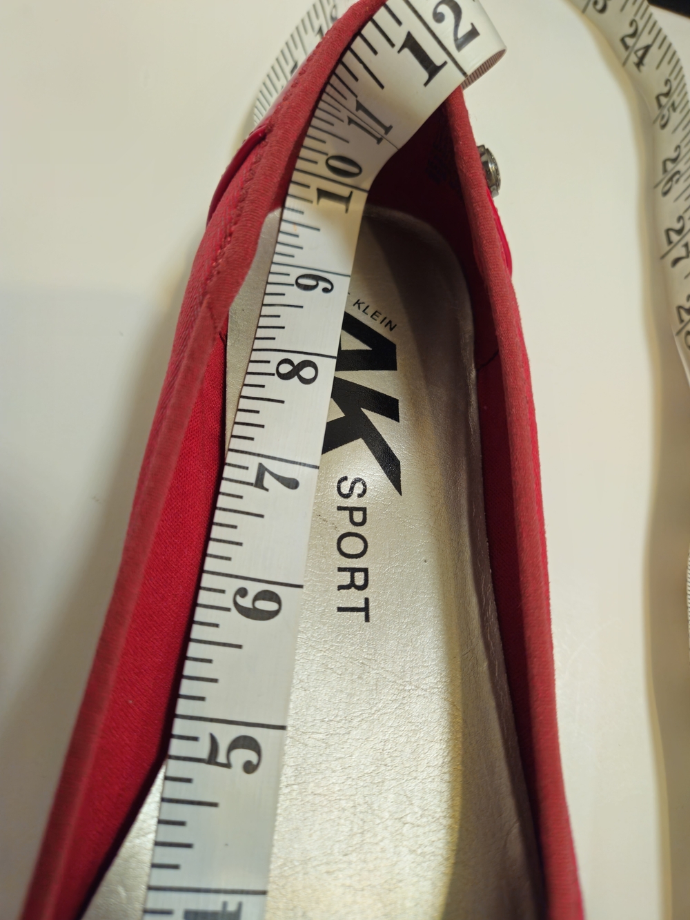 AK Anne Klein Sport Womens Ballet Flats Red Chain Detail Round Toe Slip On 8.5M - Picture 9 of 15